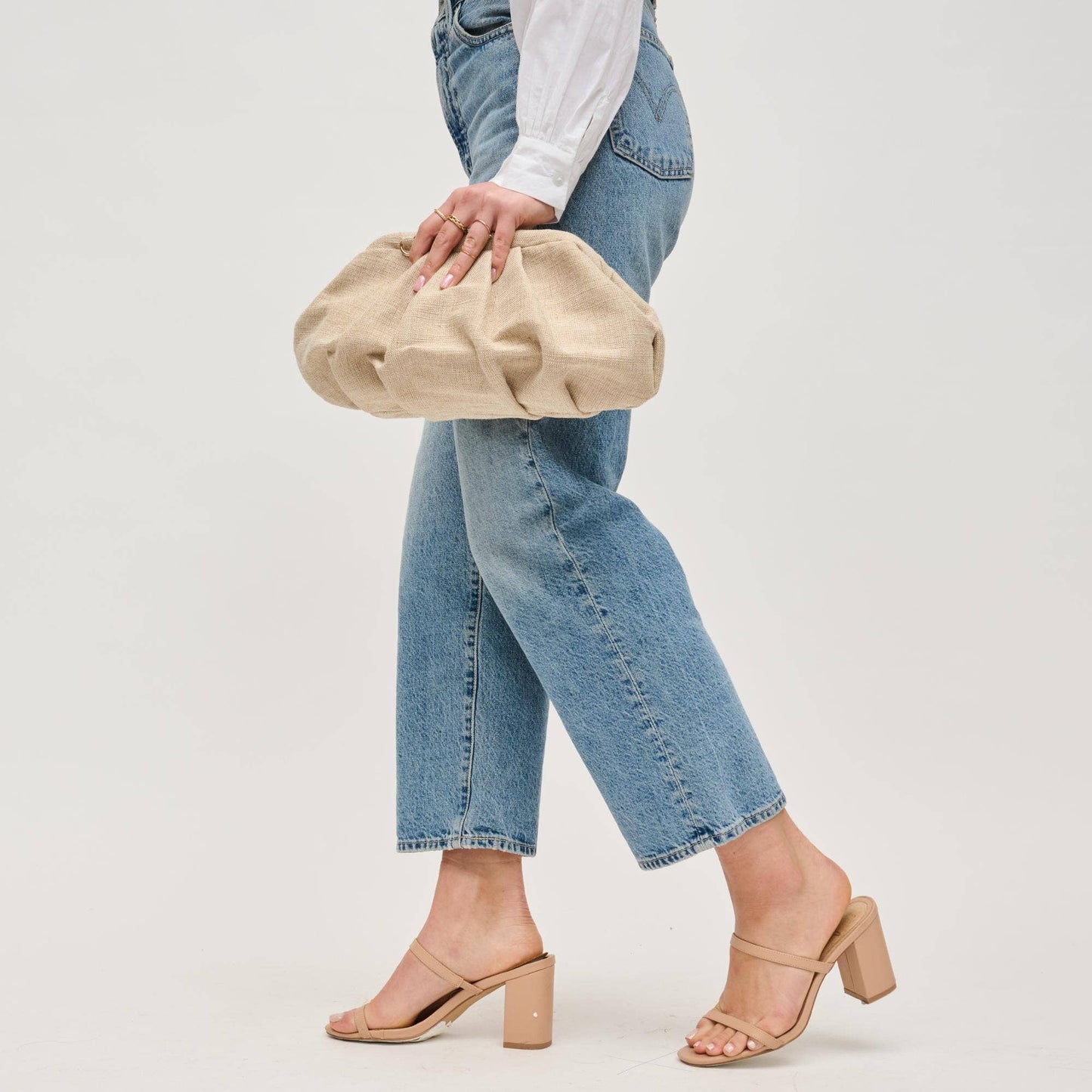 Straw Frame Clutch in Natural