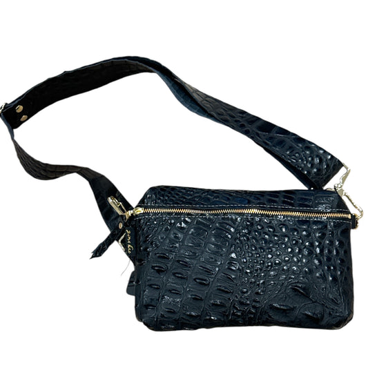 Zina Kao Boulder Hip Bag in Soot